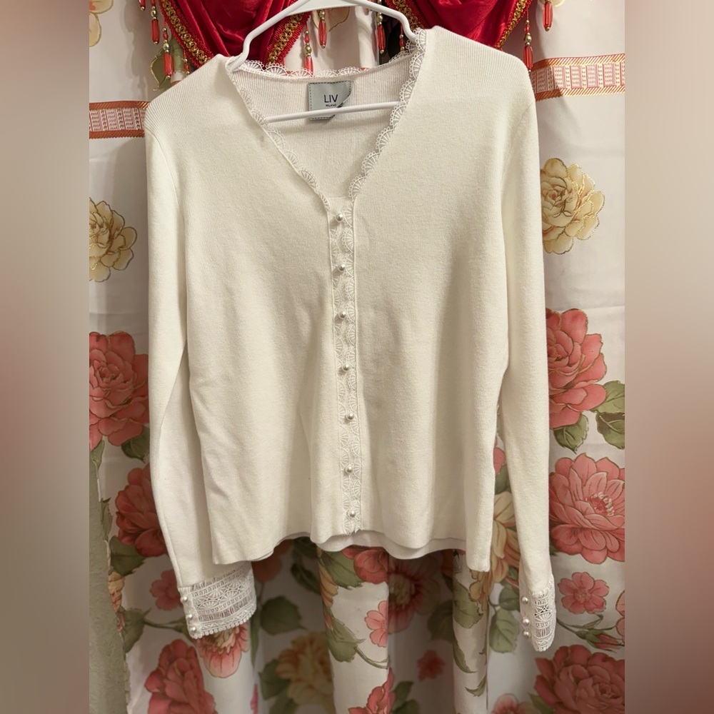 White Button-Up Soft and stretchy Shirt with Lace Trim
